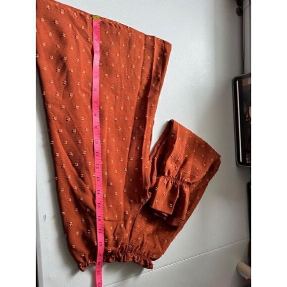 KOJOON women’s rust orange textured off the shoulder long sleeve blouse - Picture 4 of 8